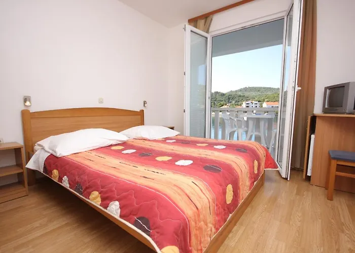 Double Room Zaglav 8144B képek