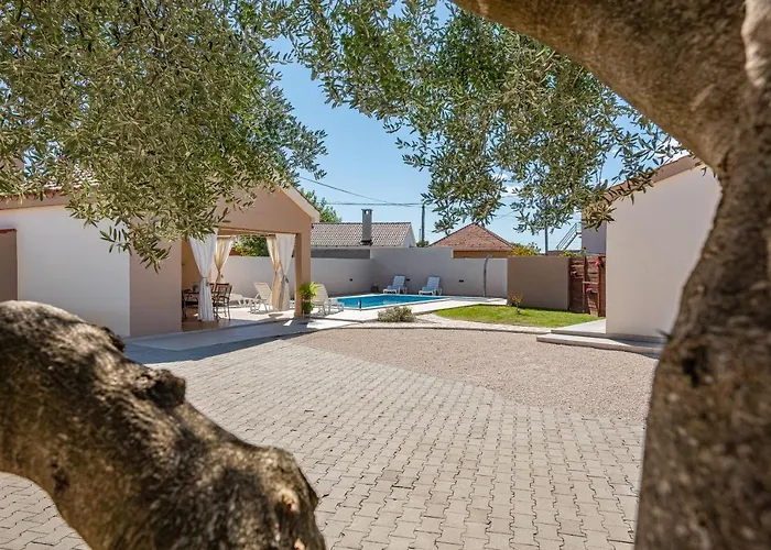 Galovac  Holiday Home Iva תמונה