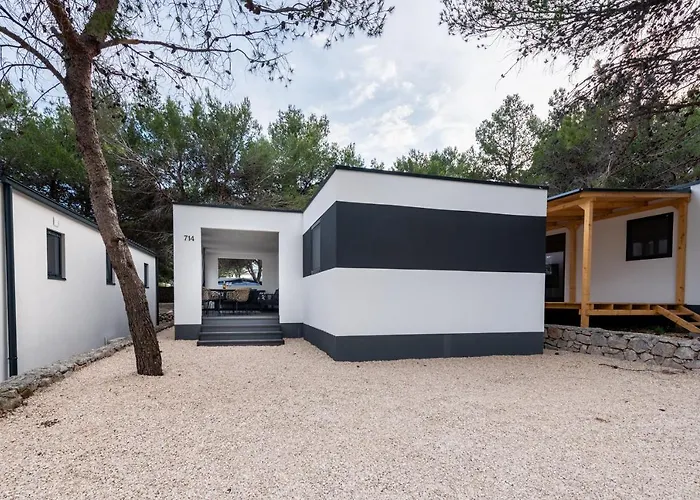 Luxury Mobile Home Pretty Green - Premium - Oaza Mira Resort -50 M From The Beach Drage photo