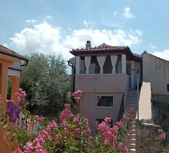 Photo de Appartement Apartman Magi à Sutomiscica