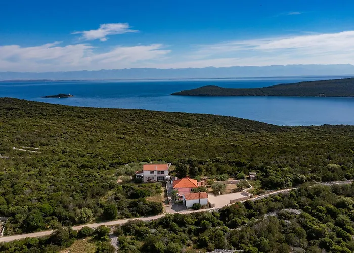 Hidden Paradise Retreat By Belmont Realty Sestrunjの写真