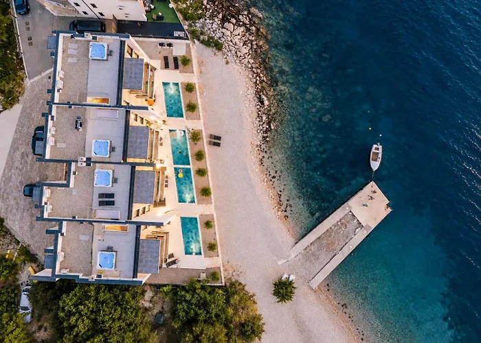 Beachfront Escape Villa Nevera Seline képek